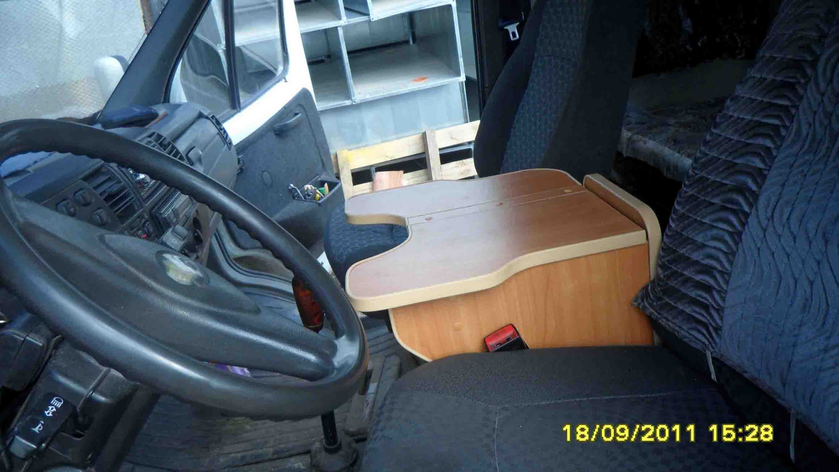 столик в камаз вместо среднего сиденья
